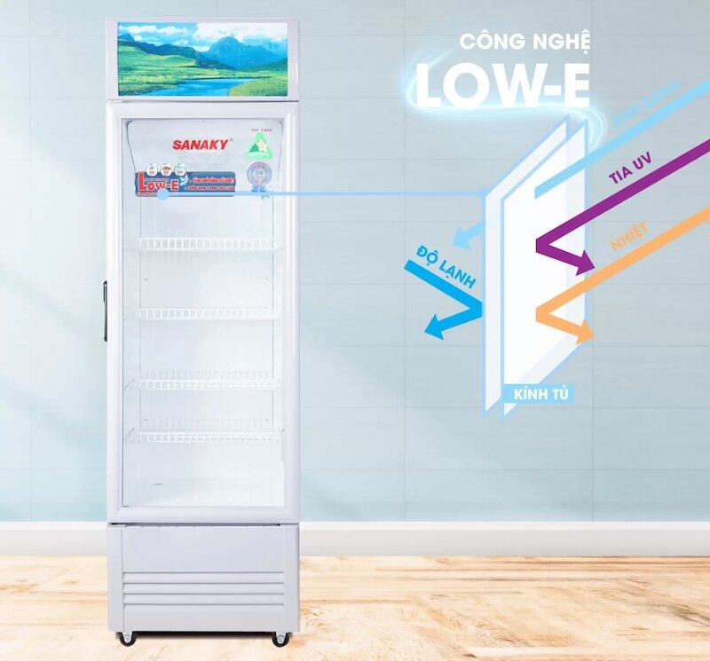 Review chi tiết tủ mát Sanaky 1 cánh 300 lít VH-308KL