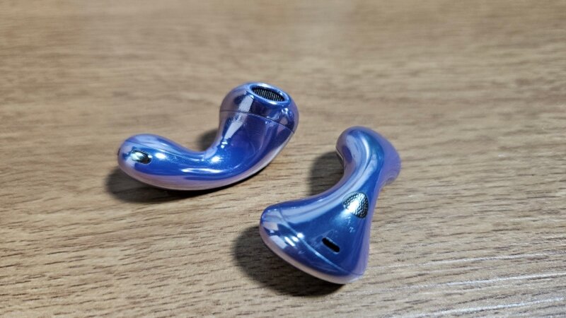 Huawei FreeBuds 6: Âm thanh sống động, chống ồn ấn tượng