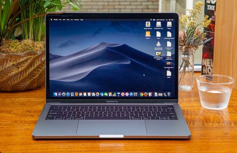 Macbook pro 13 inch-1