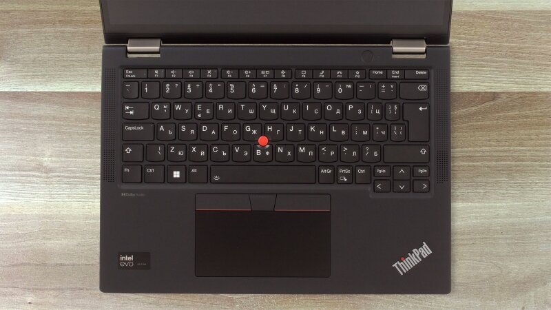 Lenovo ThinkPad X13 Gen 5: Laptop 2-in-1 nhỏ gọn và linh hoạt, nhưng hiệu suất hơi thiếu