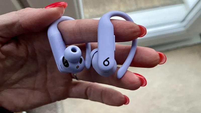 Beats Powerbeats Pro 2: Đánh giá tai nghe thể thao hàng đầu năm 2025?