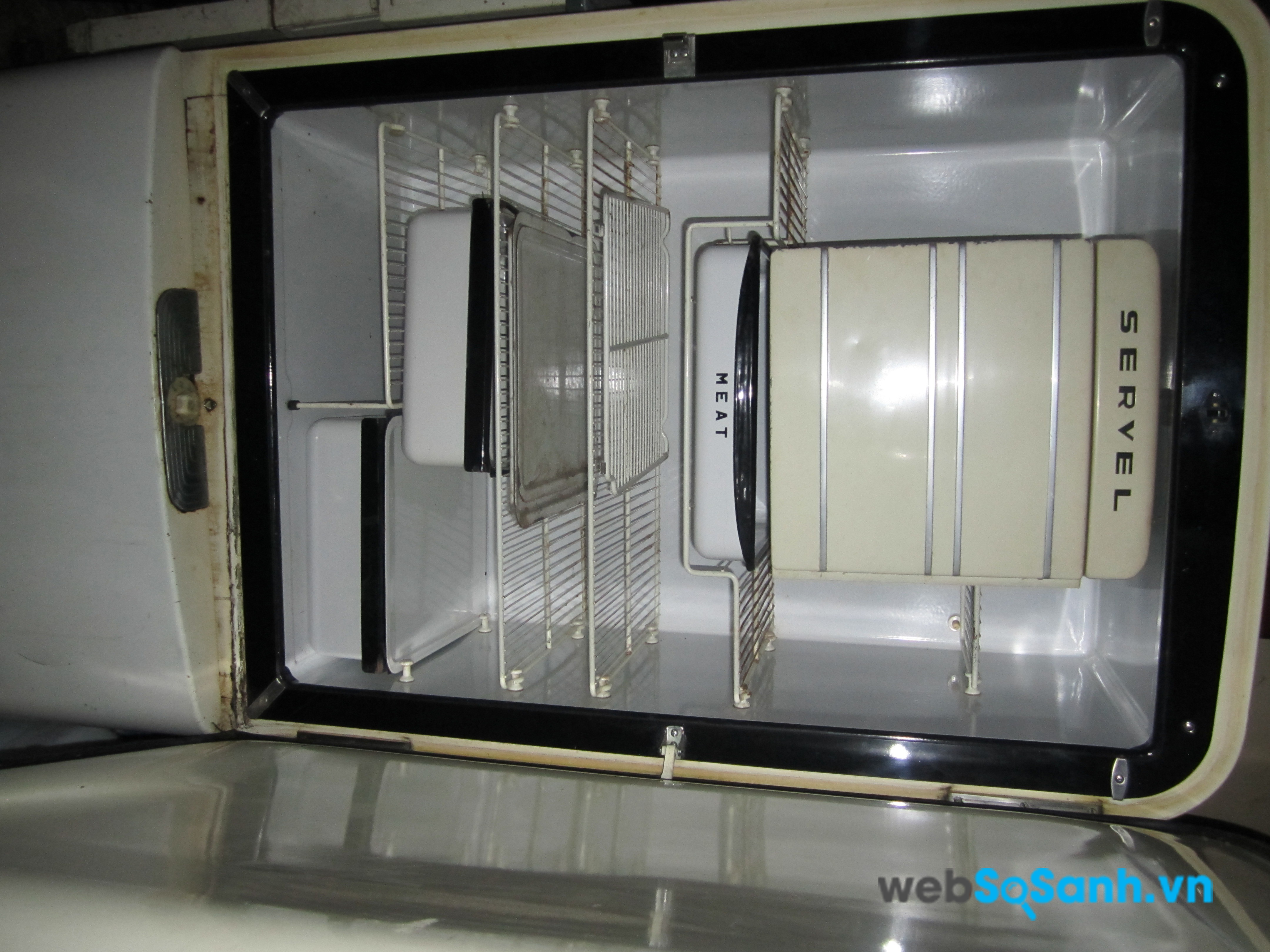 Những tủ lạnh cũ, sử dụng đã lâu hay bị mọt dàn dẫn đến việc hết gas