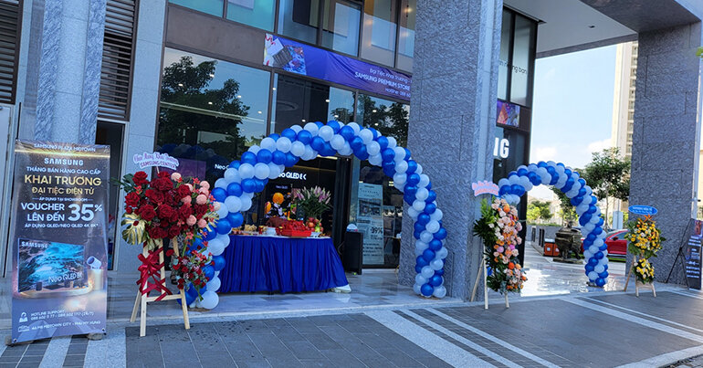 Hình ảnh khai trương Samsung tại Midtown