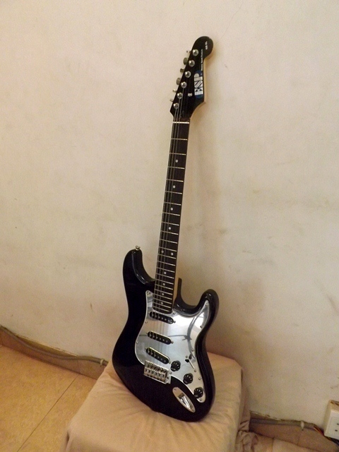 Đàn Guitar Điện EPS GS 6L 