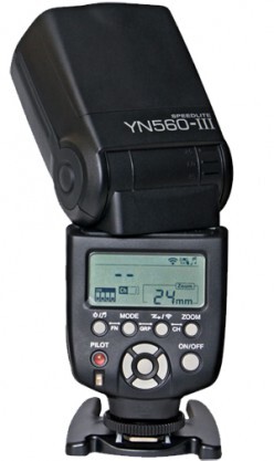 Đèn Youngnuo 560 III 
