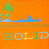 Áo thun bé trai ngắn tay thêu chữ HOLIDAYS-405301