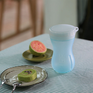 Bình nước FlipBottle Bapa Translucent 580ml