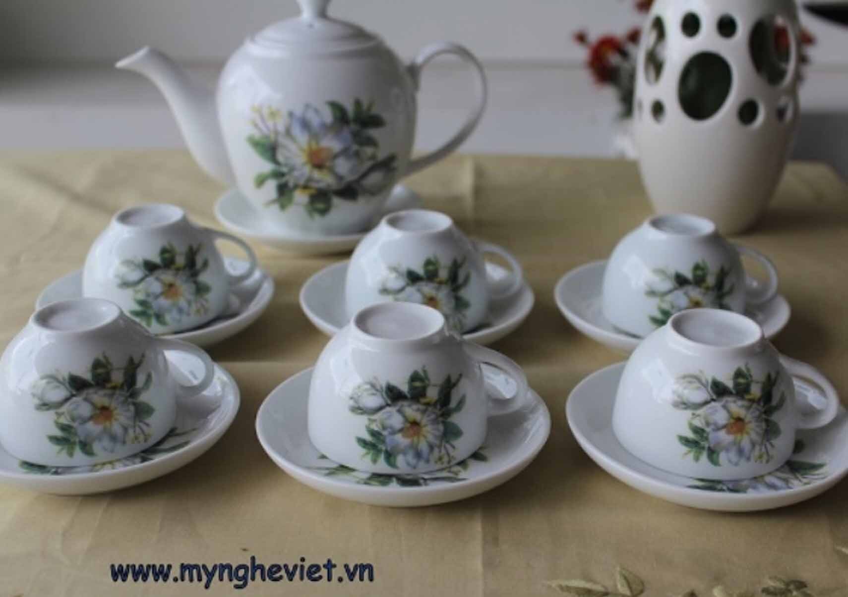 Bộ bình trà men trắng vẽ hoa trà MNV-TS005