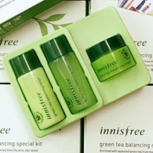 Bộ dưỡng da trà xanh mini Innisfree Green Tea Balancing Special Kit