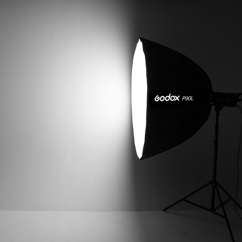 Đèn Godox Softbox Parabolic P90L 