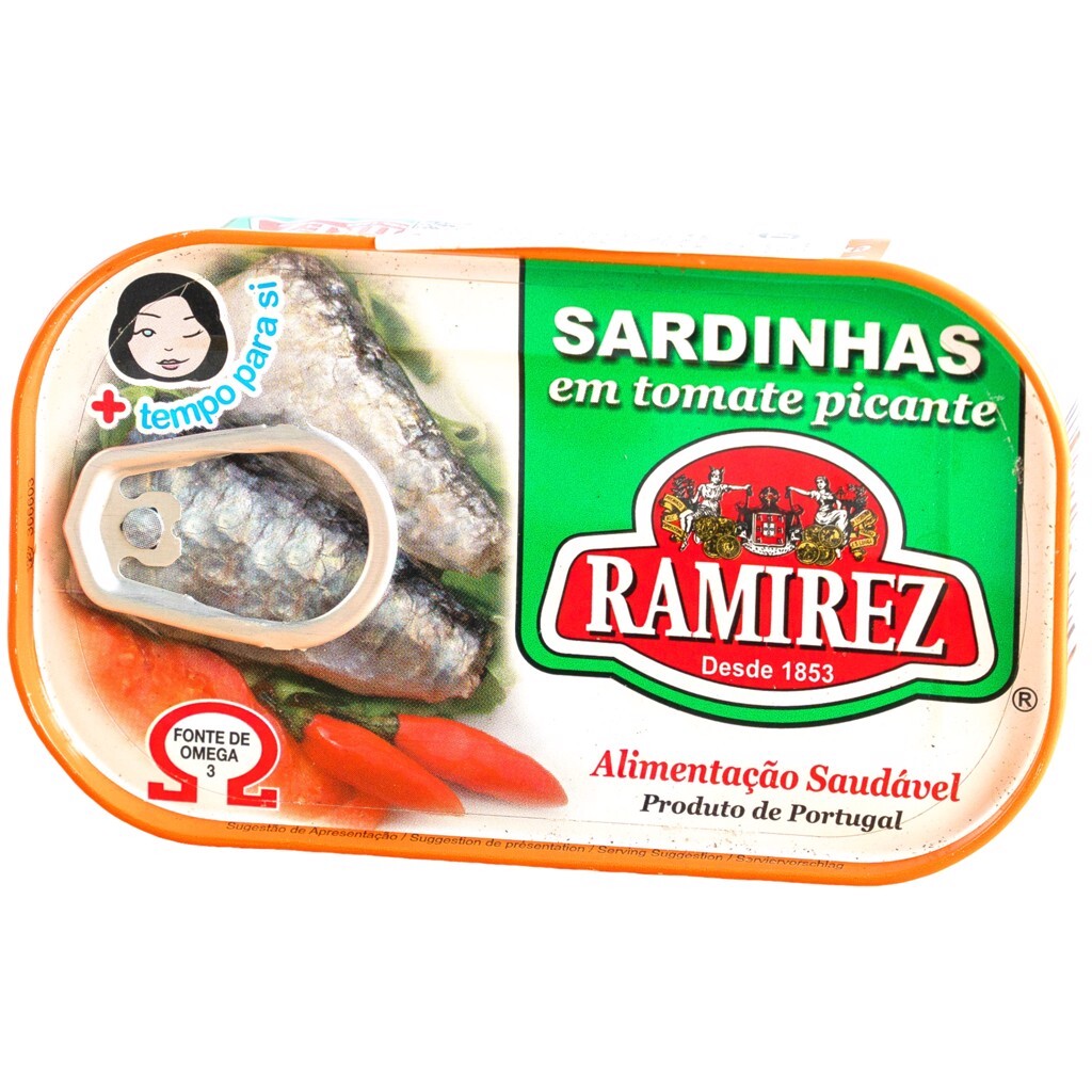 Cá mòi sốt cà vị cay Ramirez 125g
