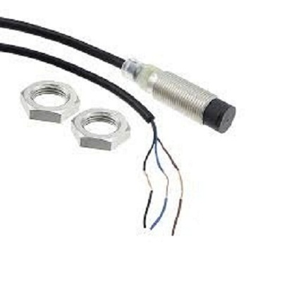 Cảm biến tiệm cận Omron E2B-M12KN08-WP-B1 2M