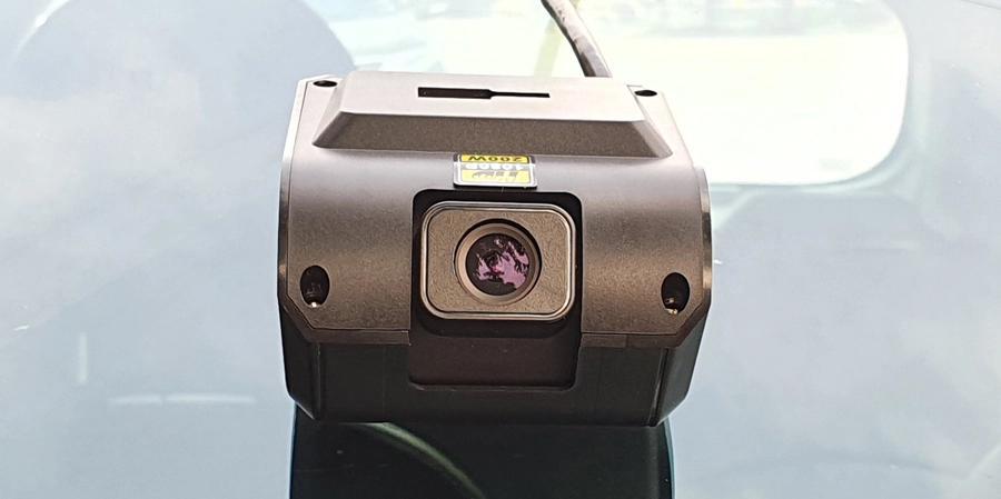 Camera giám sát xe khách với 2 kênh tích hợp Navicom D20