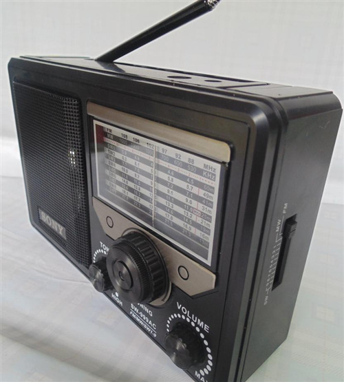 Đài radio FM hãng sony SW-999AC