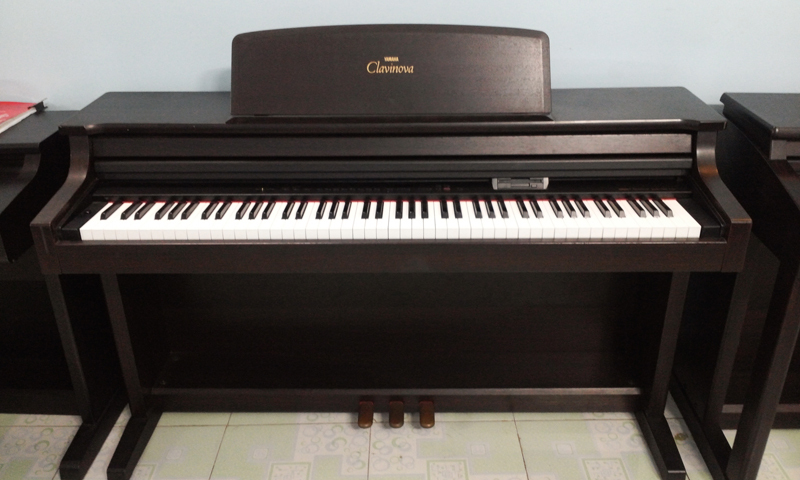 Đàn Piano Điện Yamaha CLP-133 (CLP133)