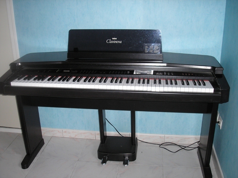 Đàn piano Yamaha CVP-55 - qua sử dụng