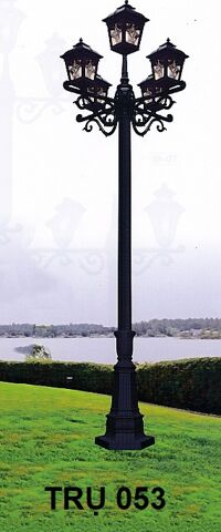 Đèn trụ sân vườn 053