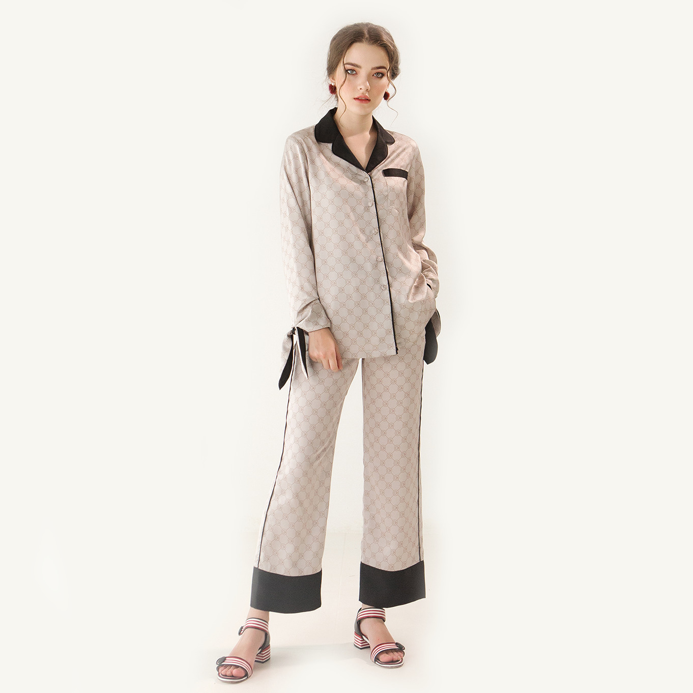 Đồ mặc nhà nữ Candeblanc Silk Printed Pajamas S17X9008