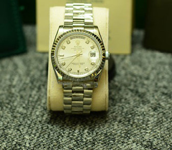 Đồng hồ nam Rolex R701
