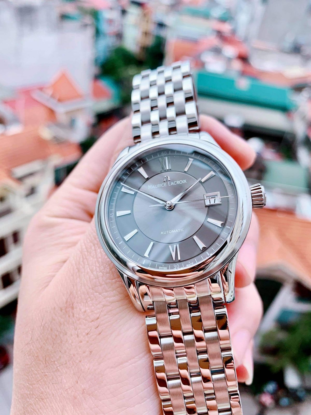 Đồng hồ nữ Maurice Lacroix LC6027-SS002-311