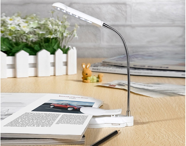 Đèn Led kẹp sách để bàn 