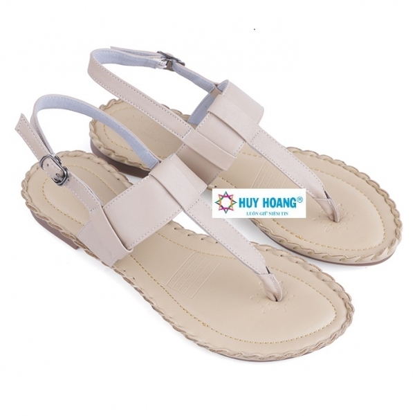 Giày nữ sandal Huy Hoàng đế thấp màu kem HH7027