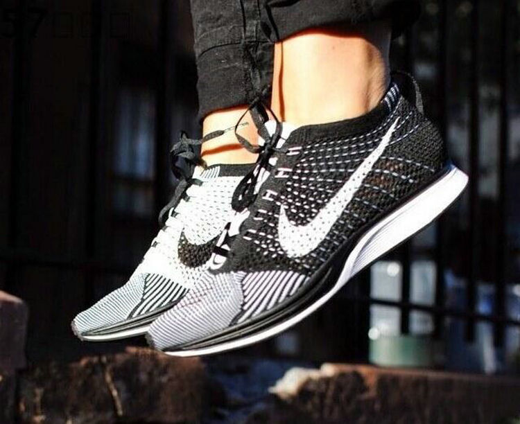 Giày thể thao Nike Flyknit Racer