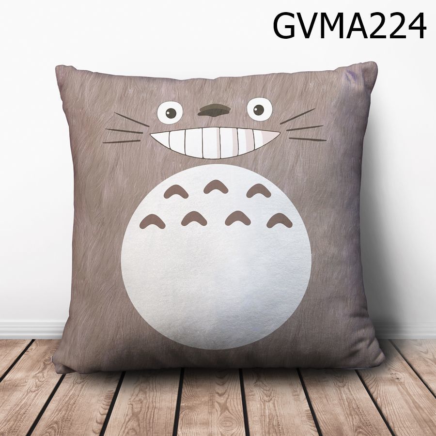 Gối vuông Totoro nâu mặt cười - GVMA224