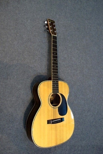 Đàn Guitar Acoustic Morris F-25