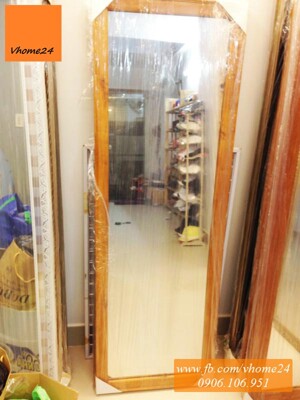 Gương đứng soi toàn thân khung gỗ tự nhiên GSTT107