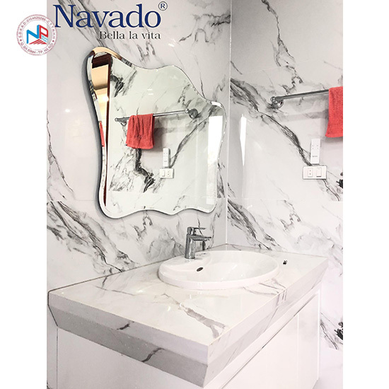 Gương phòng tắm Navado NAV106D 56×86 cm