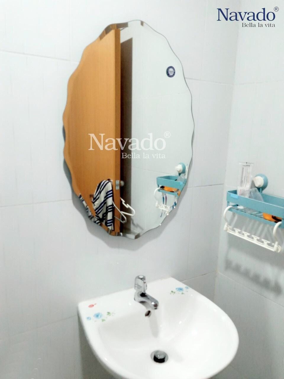 Gương phòng tắm Navado NAV508B 50×70 cm