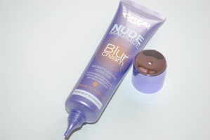 Kem nền BB Blur Loreal