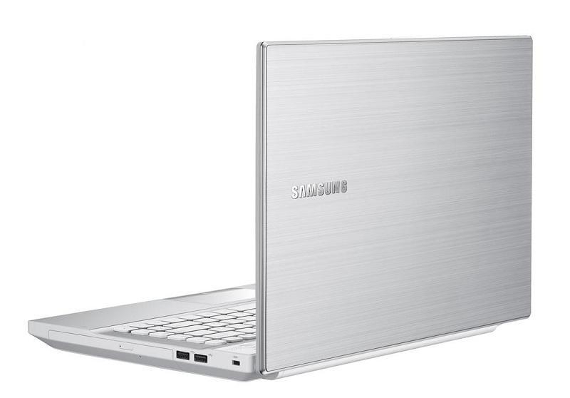 Laptop Samsung NP300E5Z-S05VN - Intel Core i5-2450M 2.5GHz, 4GB RAM, 500GB HDD, VGA NVIDIA GeForce GT 520MX, 15.6 inch