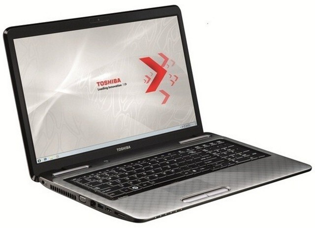 Laptop Toshiba Satellite L745-1152U (PSK10L-013001) - Intel Core i5-2430M 2.4GHz, 2GB RAM, 500GB HDD, Intel HD Graphics 3000, 14 inch