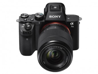 Nơi bán Máy ảnh Sony Alpha A7 Mark II (ILCE-7M2) 28 - 70mm giá rẻ 