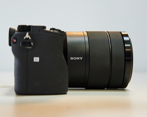 Máy ảnh Sony Alpha ILCE-6500M
