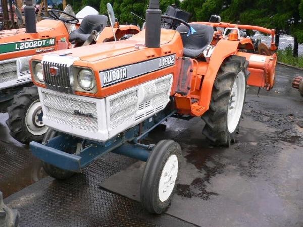 Máy cày Kubota L1802