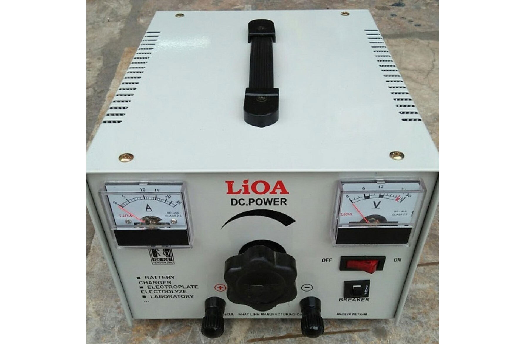 Máy nạp ắc quy Lioa BC1815 - 15A, 0-18V