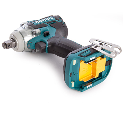 Máy siết bu lông dùng pin 18V Makita DTW285Z