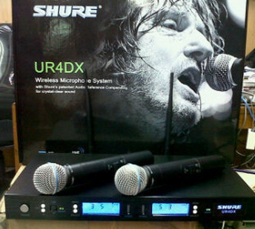 Micro không dây Shure UR4D-X