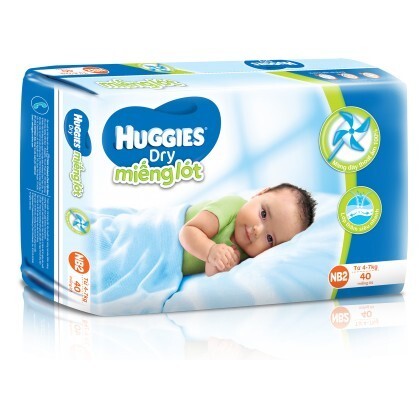 Miếng lót Huggies Newborn 2 40 miếng (trẻ từ 4 - 7kg)