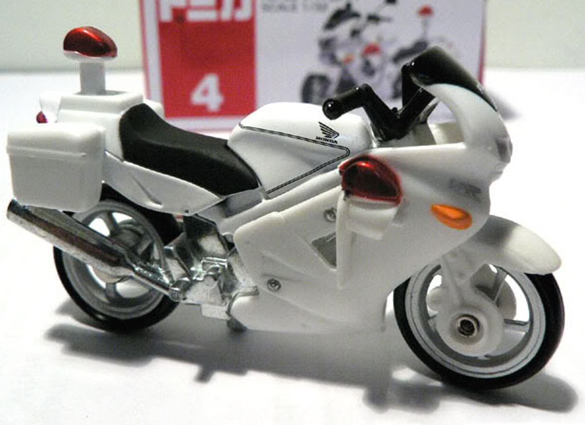 Mô hình 04 xe Honda Police Bike Tomy 716464