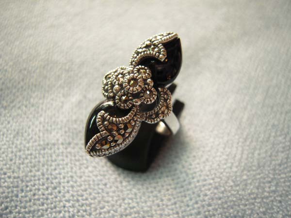 Nhẫn bạc đá onyx đen