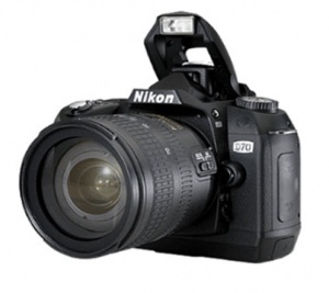 Máy ảnh DSLR Nikon D70 (18-55mm) Lens kit - 3008 x 2000 pixels