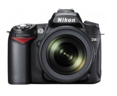 Máy ảnh DSLR Nikon D90 (AF-S DX 18-55mm G VR) Lens Kit