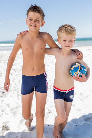 Quần bơi bé trai lưng đỏ xanh đen Fashy 26520