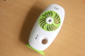 Quạt sạc mini phun sương KN-L2803