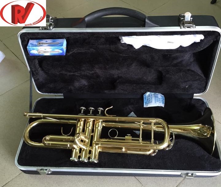 Kèn Trumpet Yamaha vàng YTR-3335 