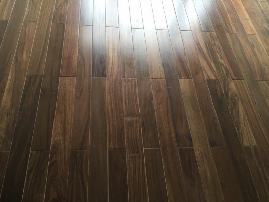 Sàn gỗ Chiu Liu 15x90x450mm